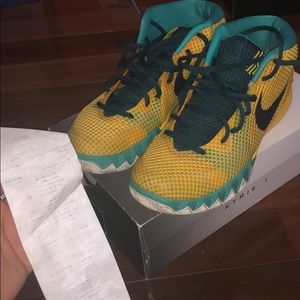 Nike Kyrie 1 “Letterman”